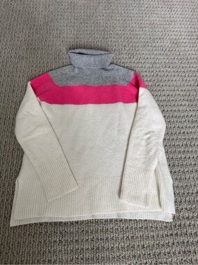COURT & ROWE Cream, Pink & Gray Colorblock Turtleneck Sweater